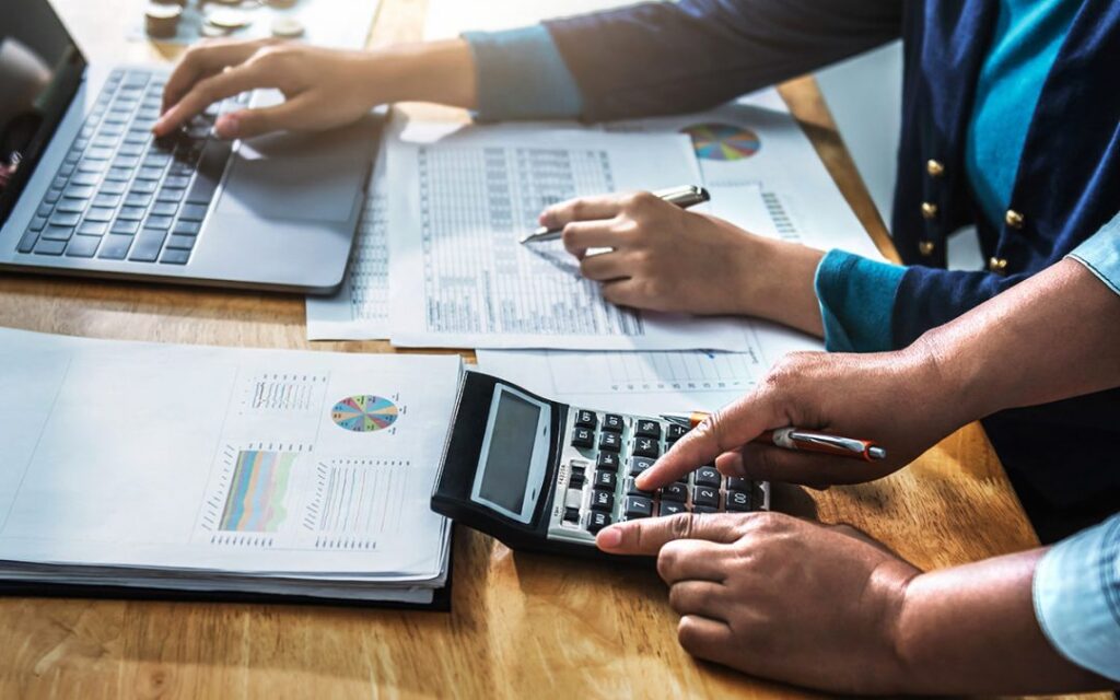 Accounting Leads #1 - damianmartinez.com