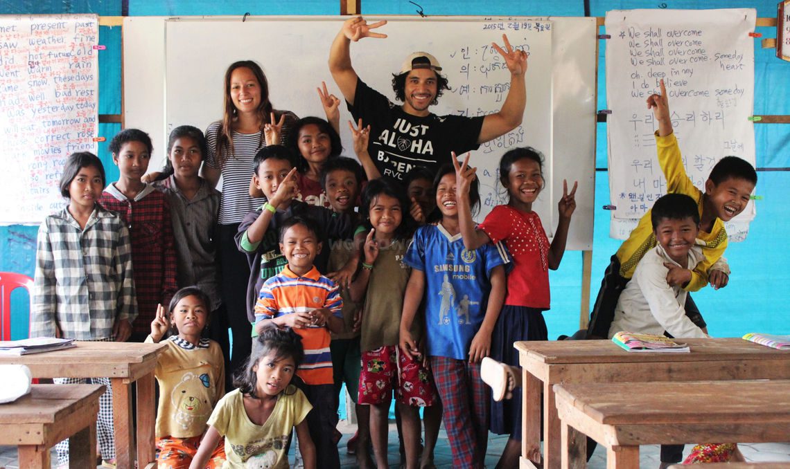 Best Travel Jobs to Make Money Traveling #23 - damianmartinez.com